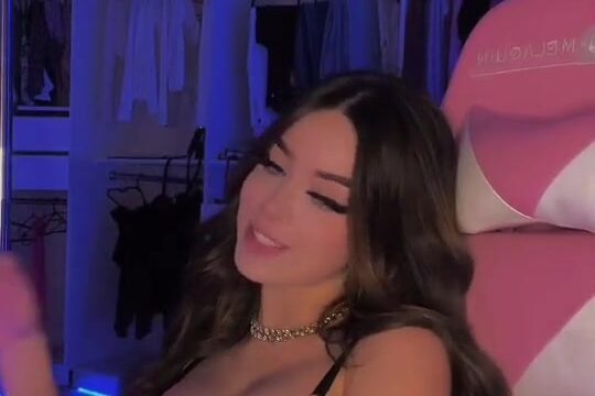 Barbiegamers!! Sexy with erotic body